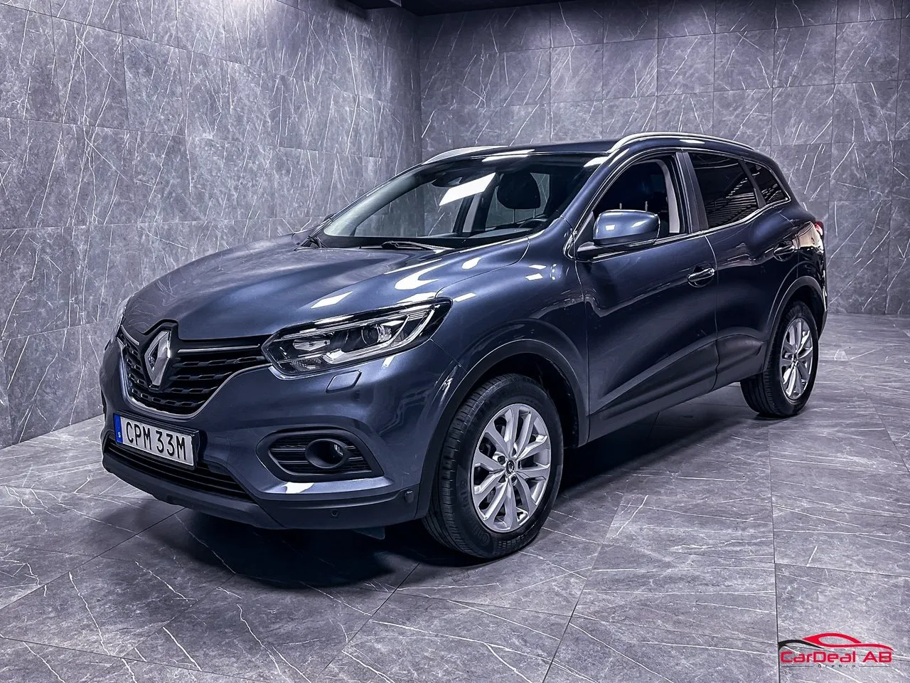 Vehicle image 6