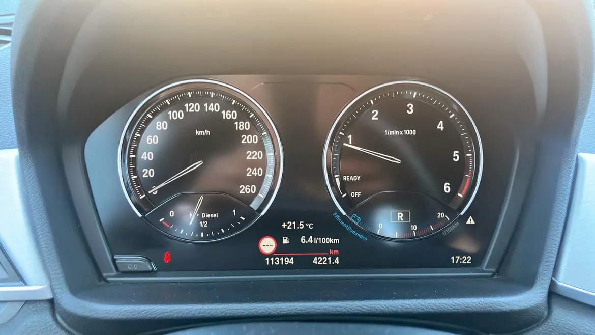 Vehicle image 20