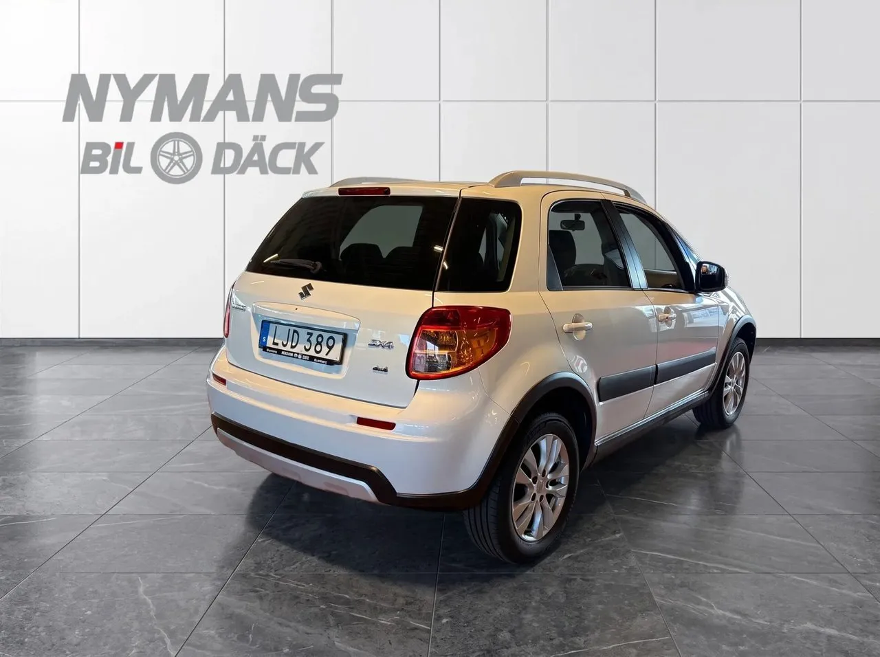 Vehicle image 2