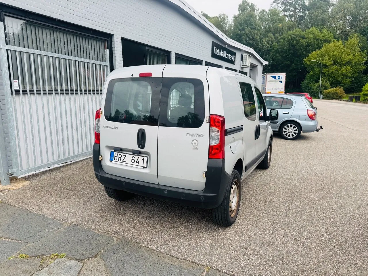 Vehicle image 2