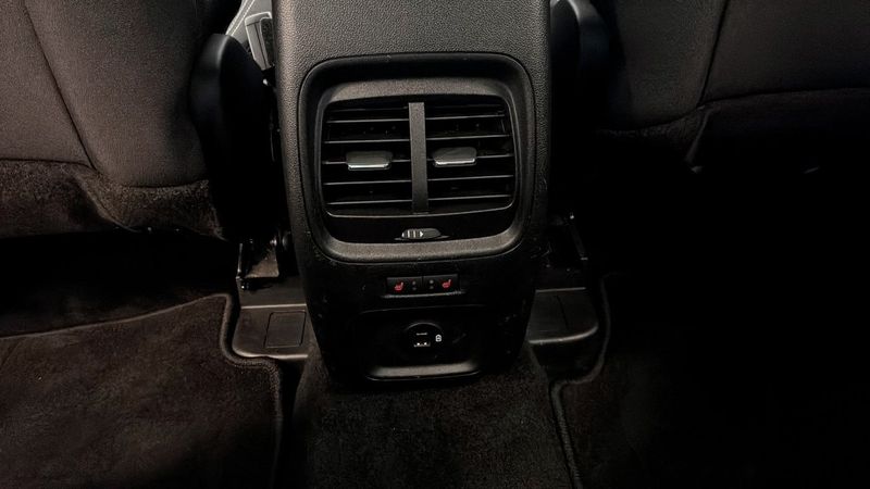 Ford Kuga bild 14