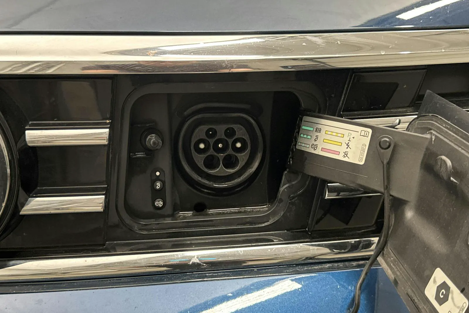 Vehicle image 18