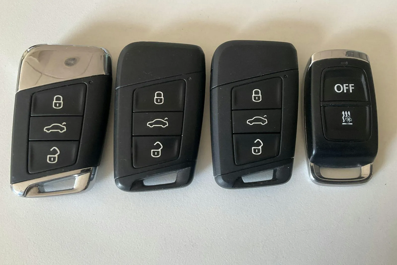 Vehicle image 20