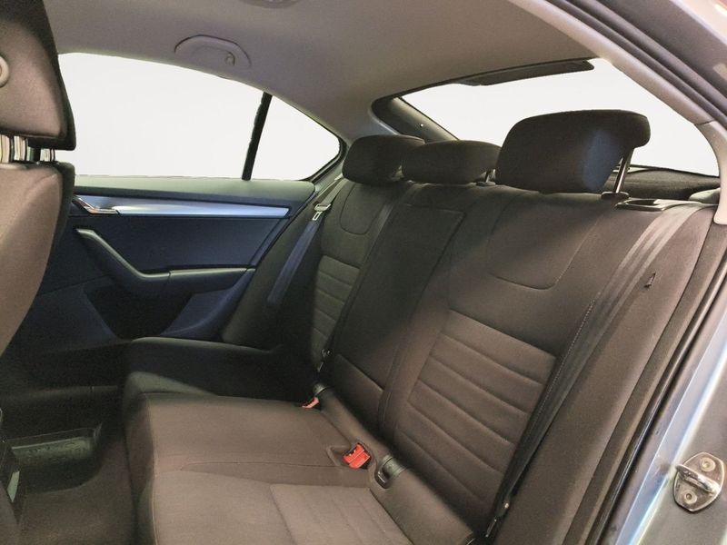 Skoda Octavia bild 12