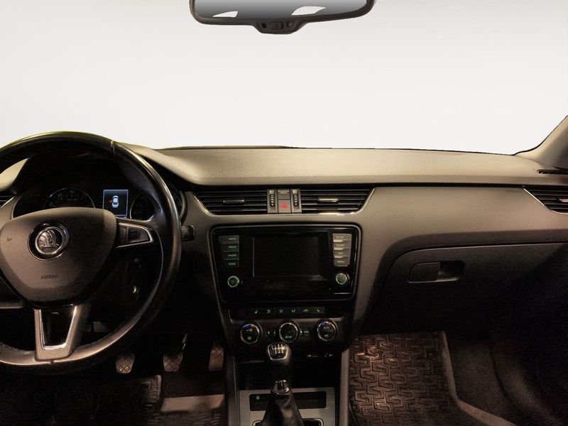 Skoda Octavia bild 9