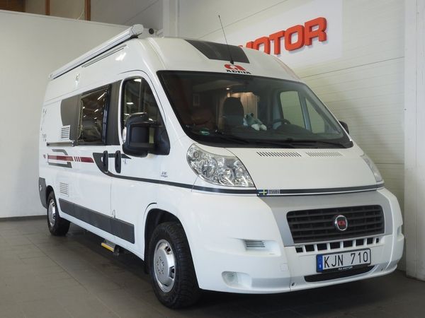 Adria Twin SP 120hk | Markis | Dragkrok | Under 6m | Plåtis - 2011