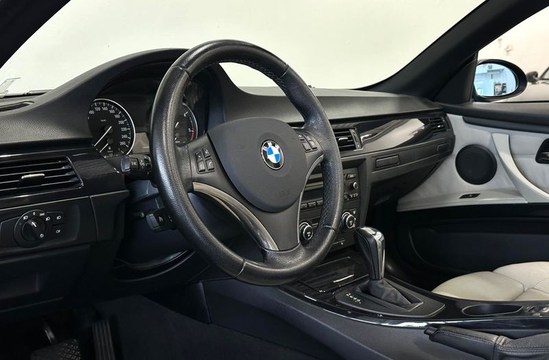 BMW 320 bild 6