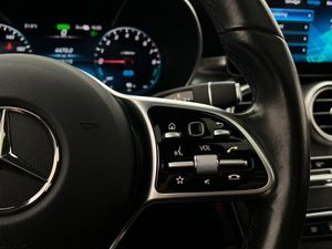 Mercedes GLC300 bild 18