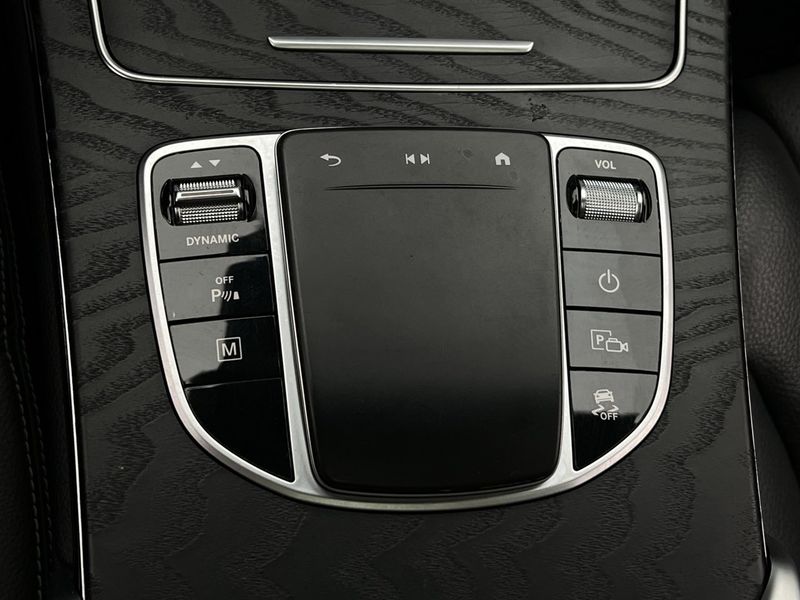 Mercedes GLC300 bild 30