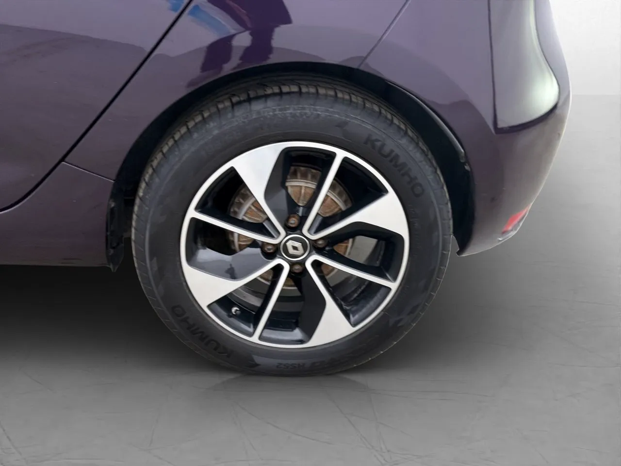 Vehicle image 23