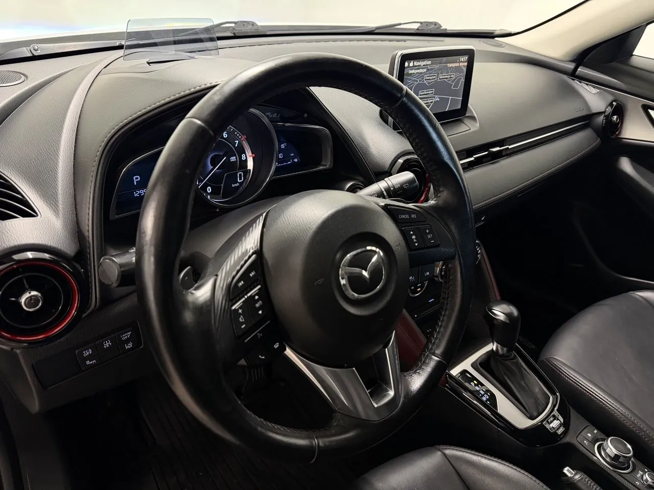 Vehicle image 7