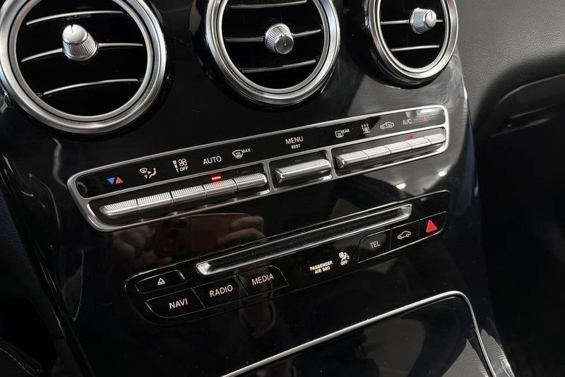 Mercedes GLC220 bild 13