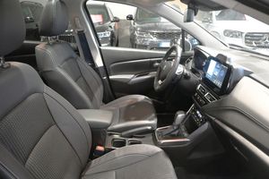 Suzuki S-CROSS bild 11
