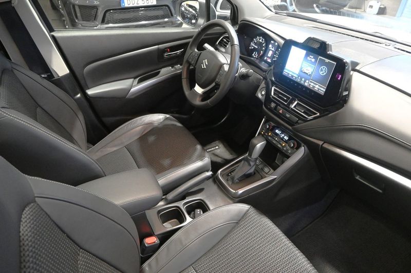 Suzuki S-CROSS bild 10