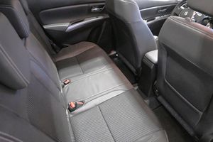 Suzuki S-CROSS bild 13