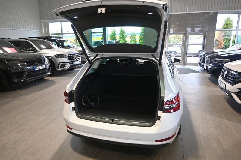 Skoda Superb bild 12