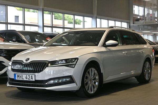 Skoda Superb iV Kombi 1.4 TSI iV Style Cockpit Drag - 2022