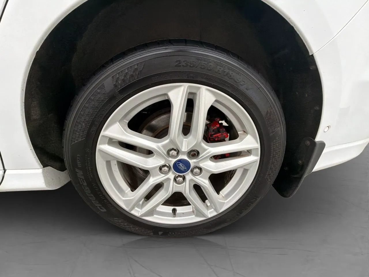 Vehicle image 35