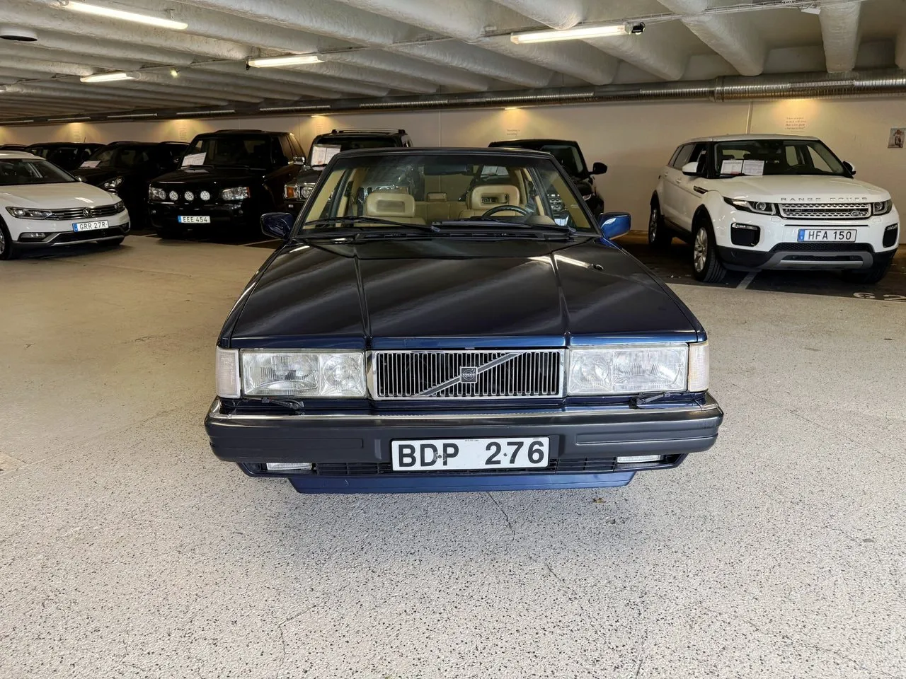 Vehicle image 6