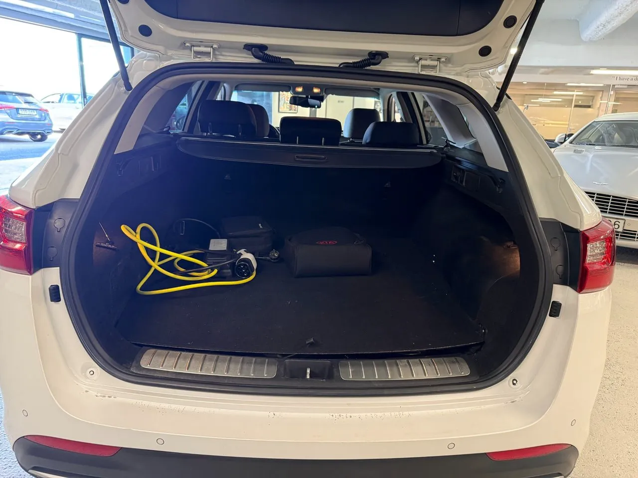 Vehicle image 20