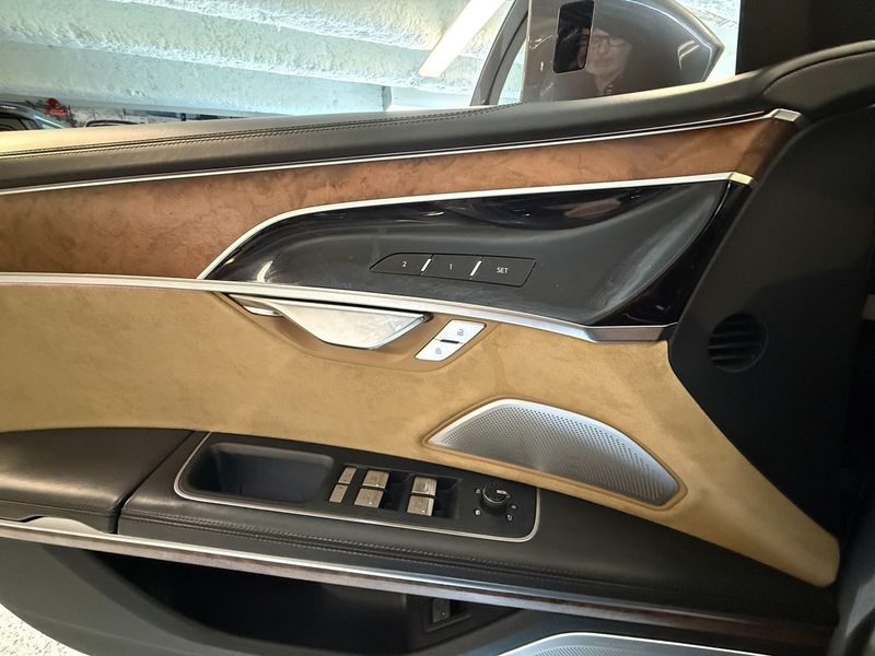 Audi A8 bild 27