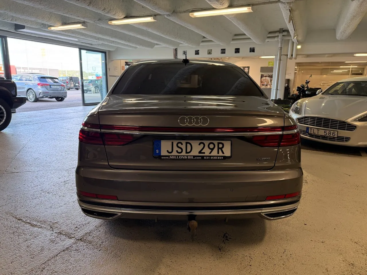 Vehicle image 7