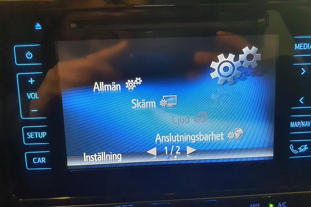 Vehicle image 18