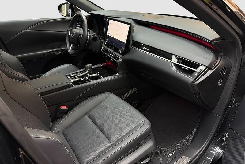 Lexus RX bild 13