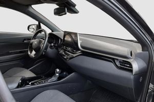Toyota C-HR bild 8