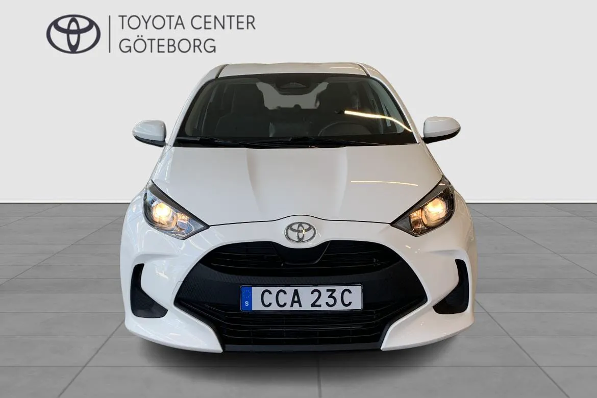 Vehicle image 7