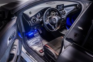Mercedes CLA45 AMG bild 13