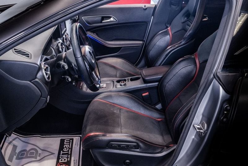 Mercedes CLA45 AMG bild 14