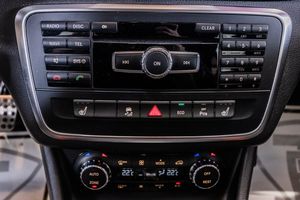 Mercedes CLA45 AMG bild 21
