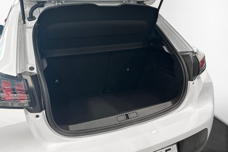 Peugeot 208 bild 11