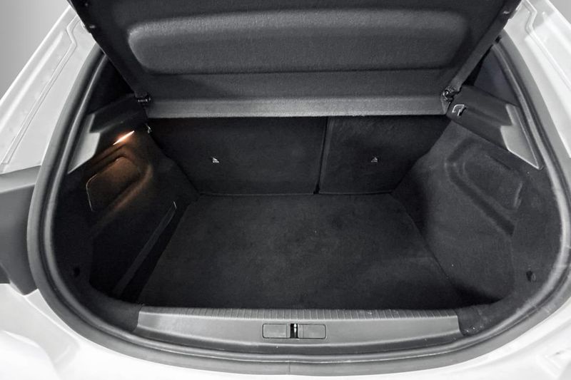 Peugeot 208 bild 7