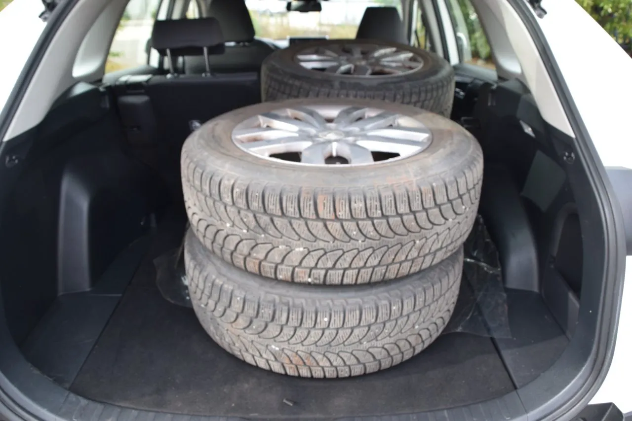 Vehicle image 22