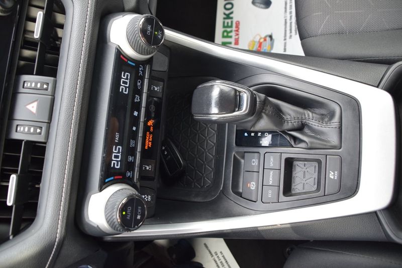 Toyota RAV4 bild 14