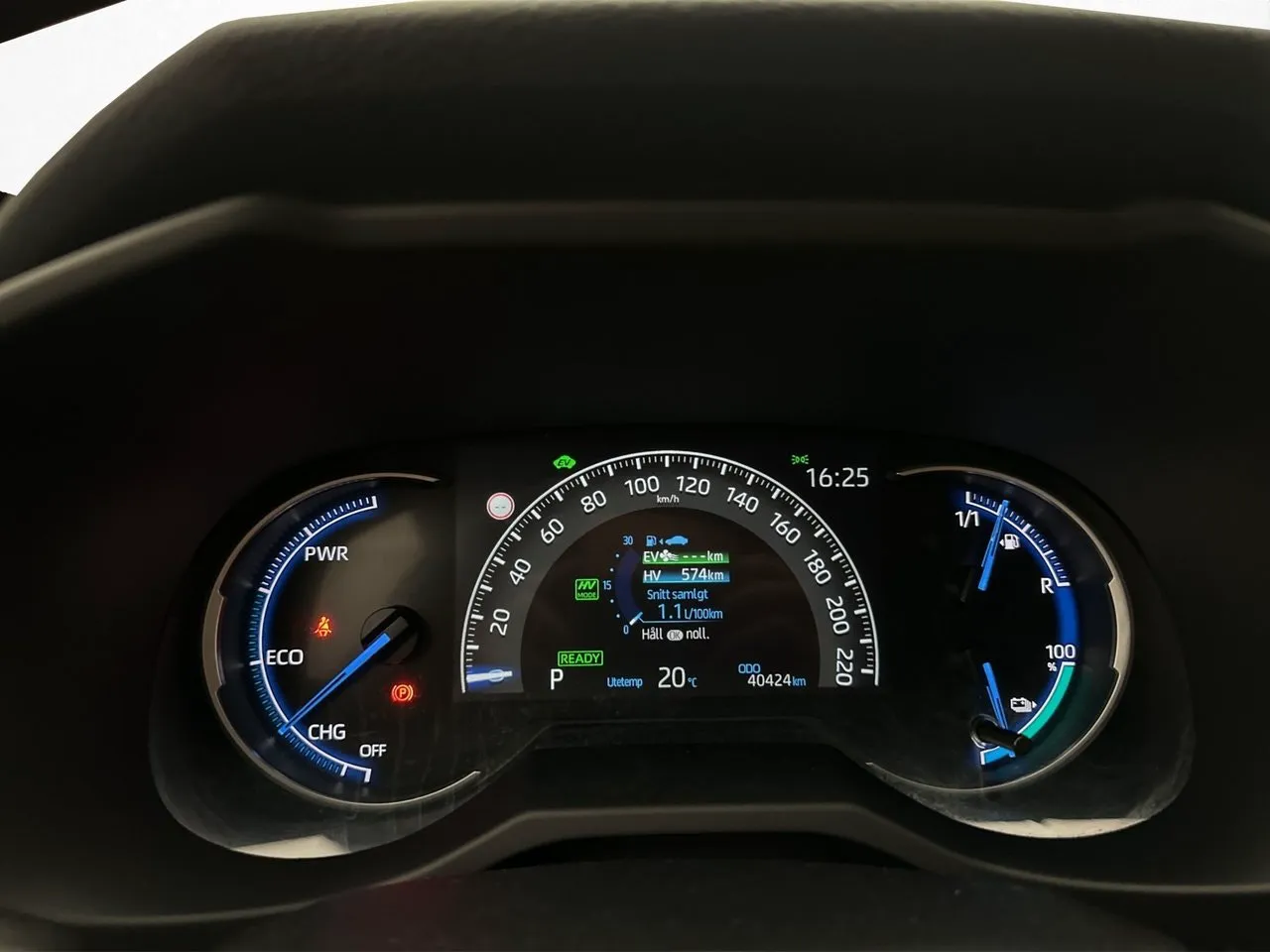 Vehicle image 18