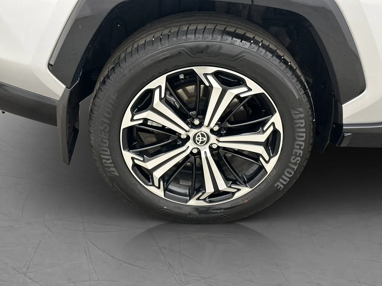 Vehicle image 35
