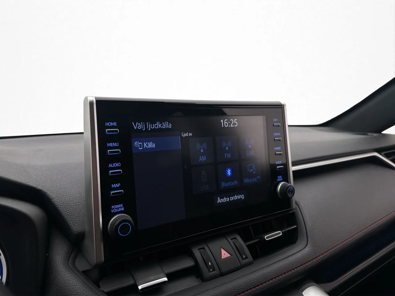 Vehicle image 24