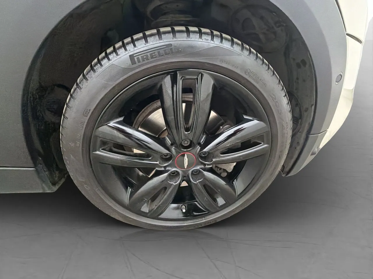 Vehicle image 31