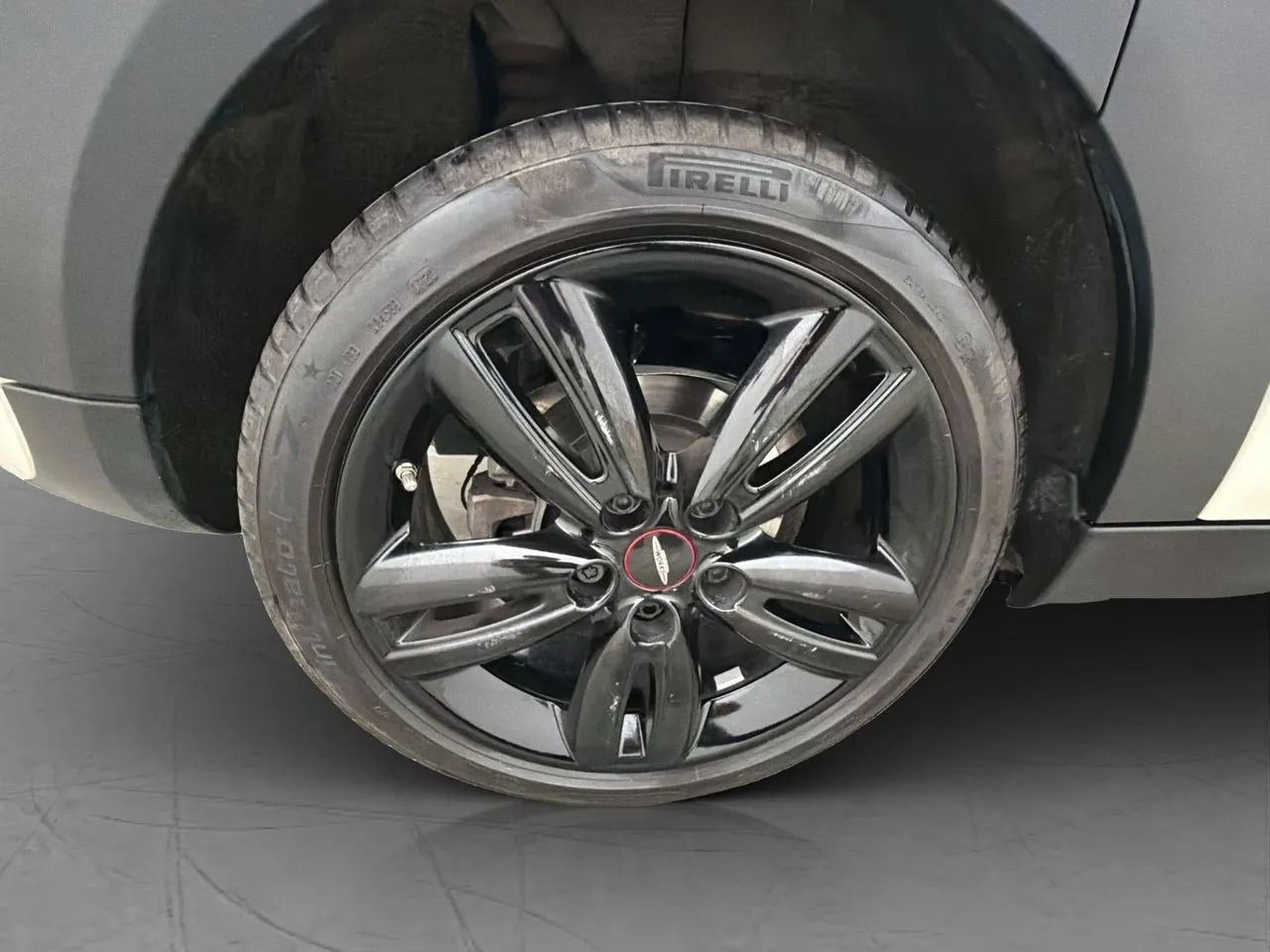 Vehicle image 30