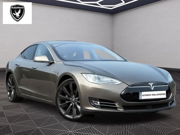 Tesla Model S 85D, 423hk, 21" Panorama, FreeCharge - 2015