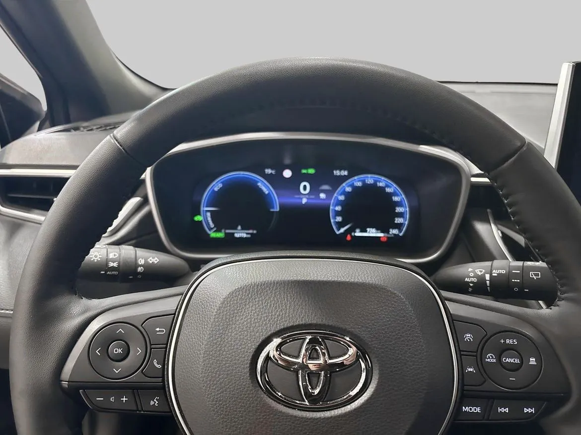 Vehicle image 14