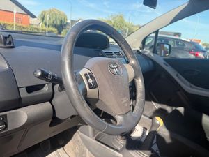 Toyota Yaris bild 9