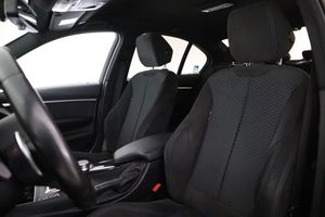BMW 320 bild 12