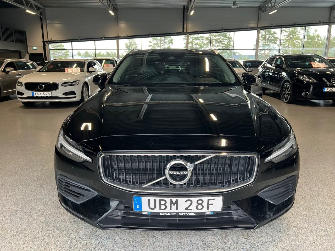 Vehicle image 8