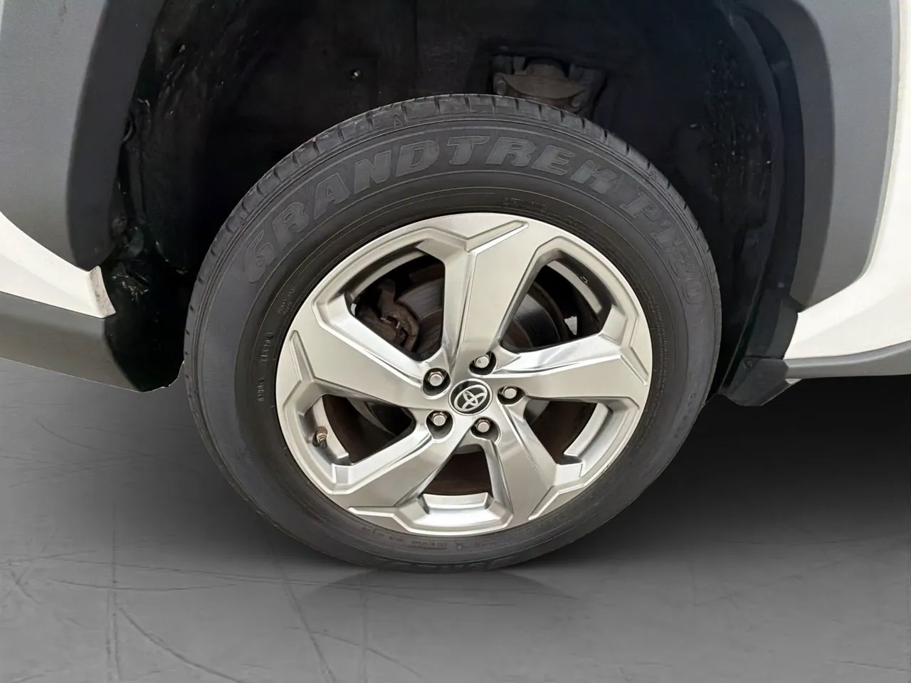 Vehicle image 35
