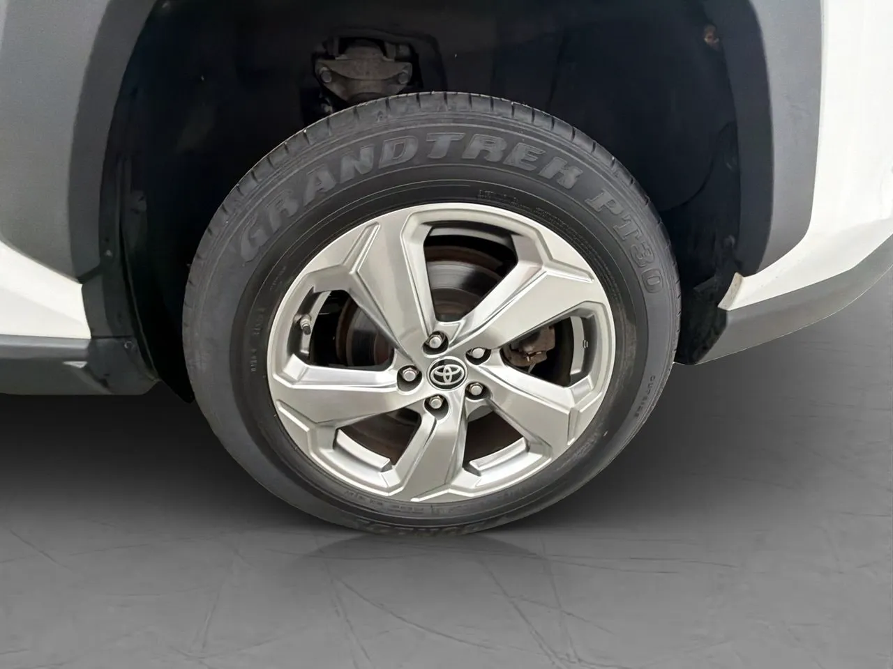 Vehicle image 33