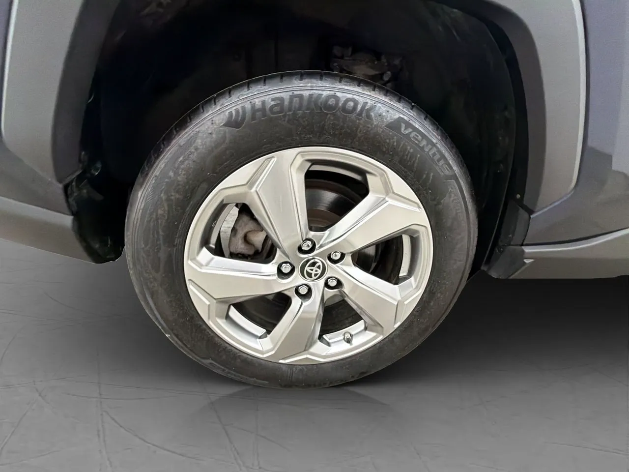 Vehicle image 36